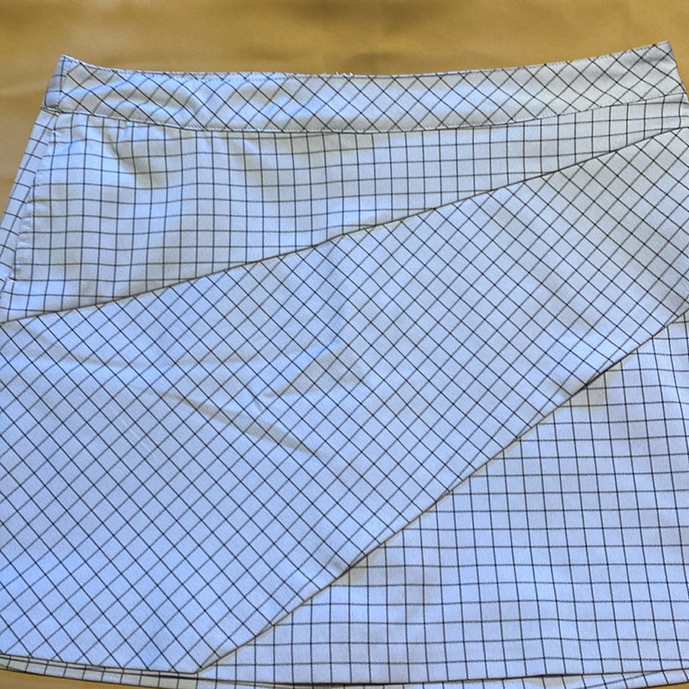 NWOT lady Hagen golf skirt